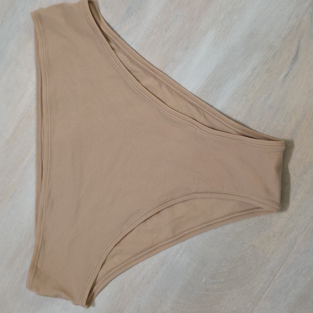 NWOT SKIMS Fits Everybody Cheeky Brief / XL/ Mica